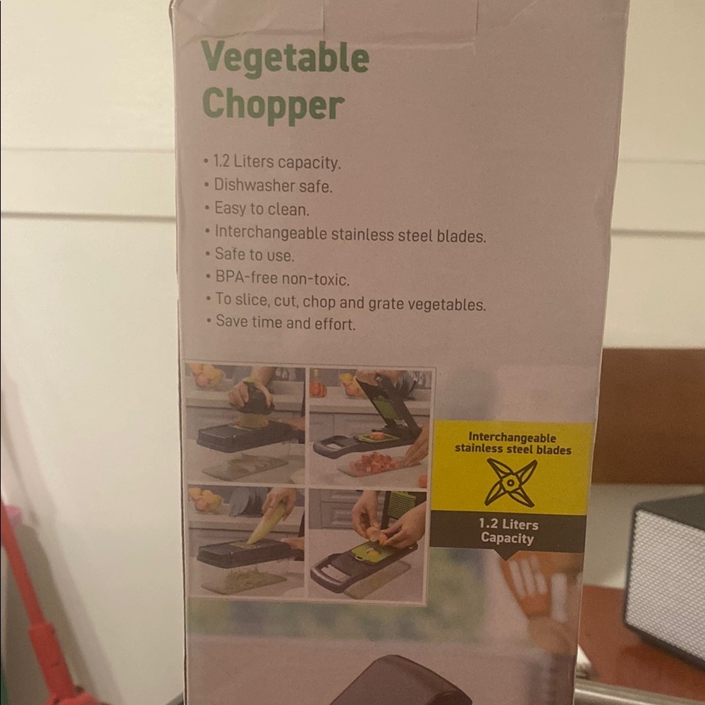 Vegetable Chopper with Stainless Steel Blades